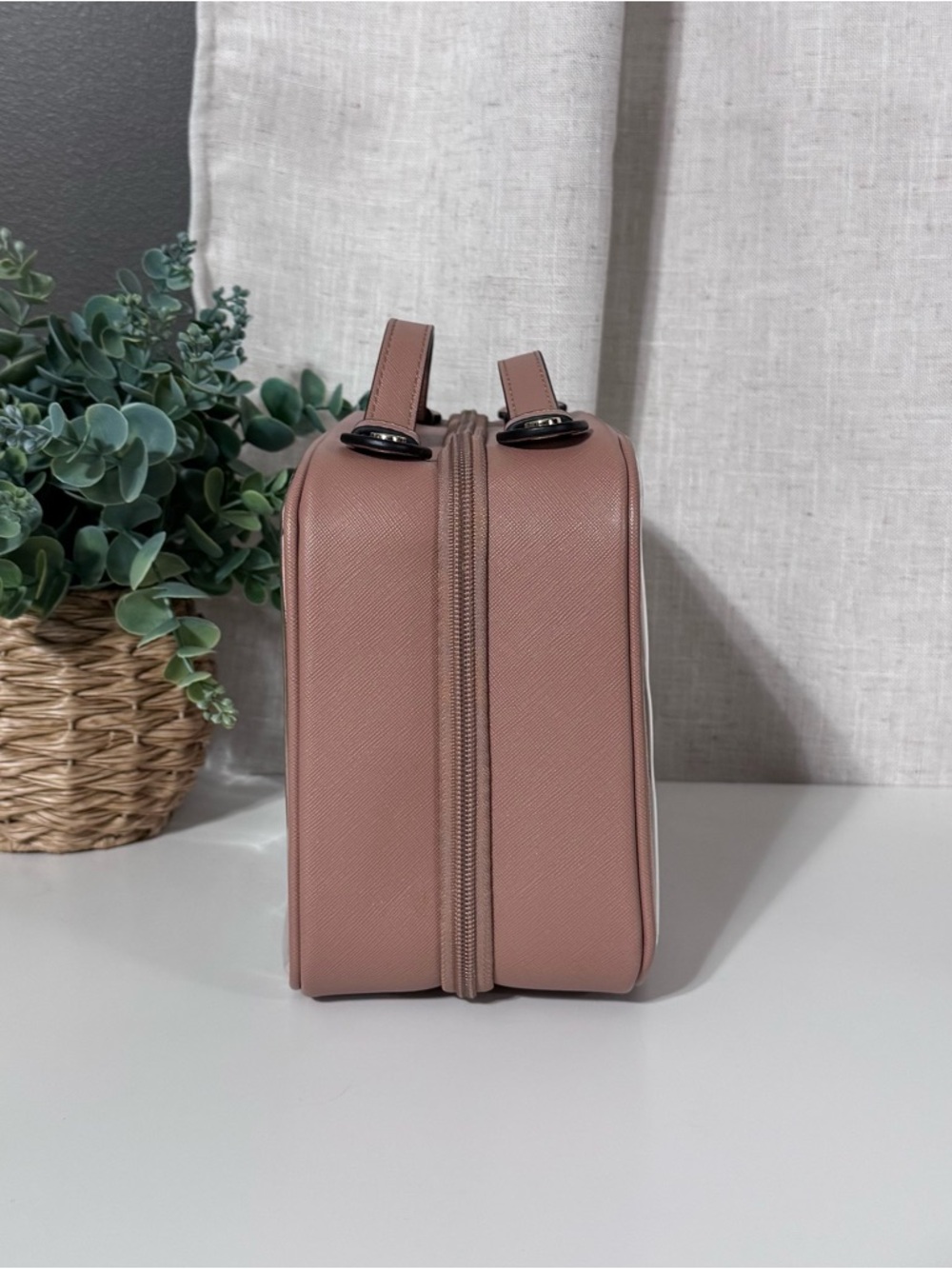 Calpak Medium Mauve Clear Cosmetics Case - Picture 7 of 9